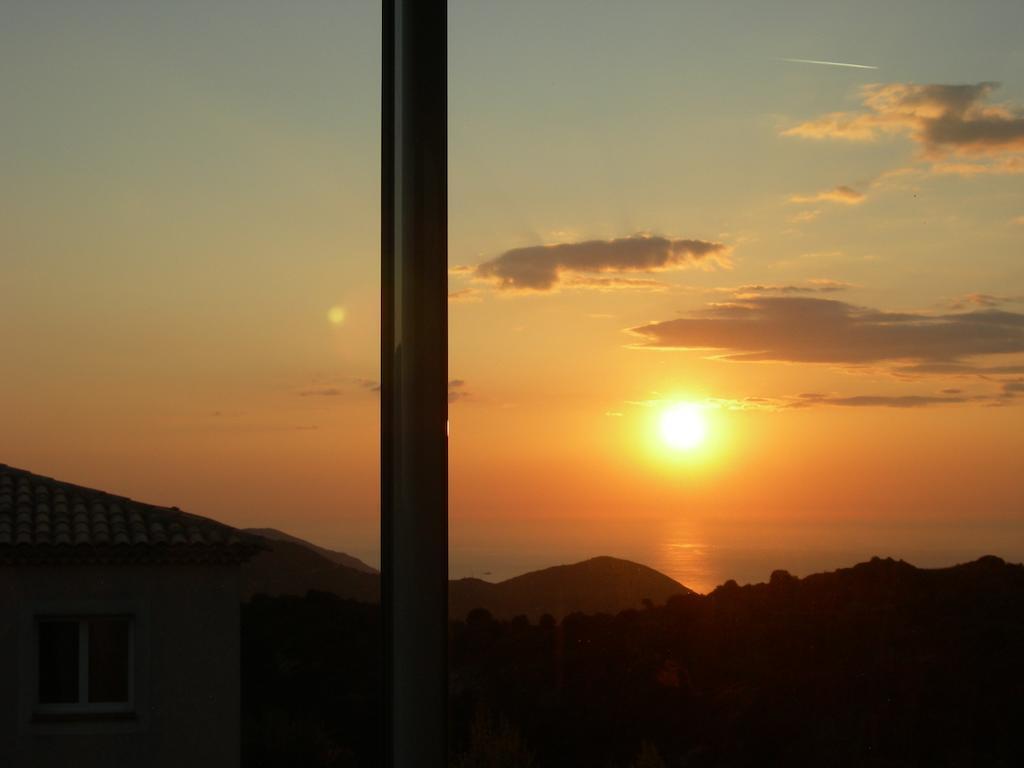 Gites Sassone, Vue Panoramique Sur Ajaccio Et La Mer Алата Номер фото