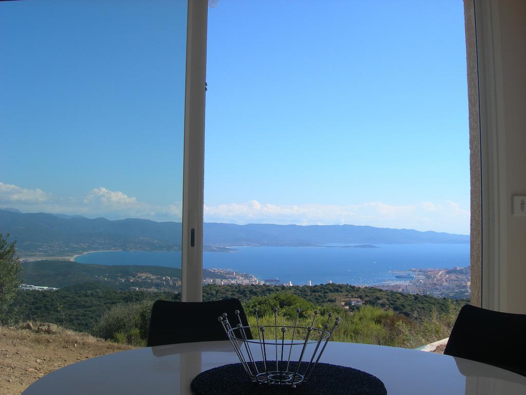 Gites Sassone, Vue Panoramique Sur Ajaccio Et La Mer Алата Номер фото